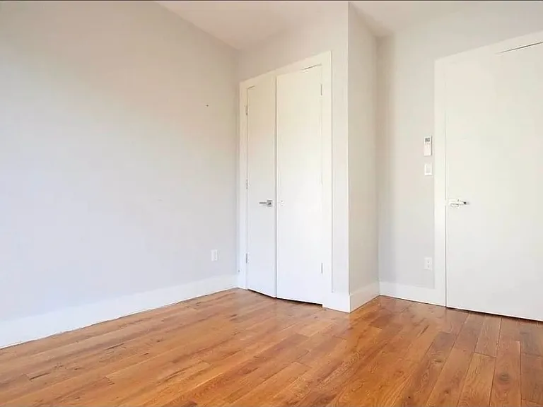 226 Pulaski St #7 — Photo 6