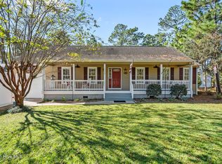 1146 Twin Lakes Dr, Southport, NC 28461
