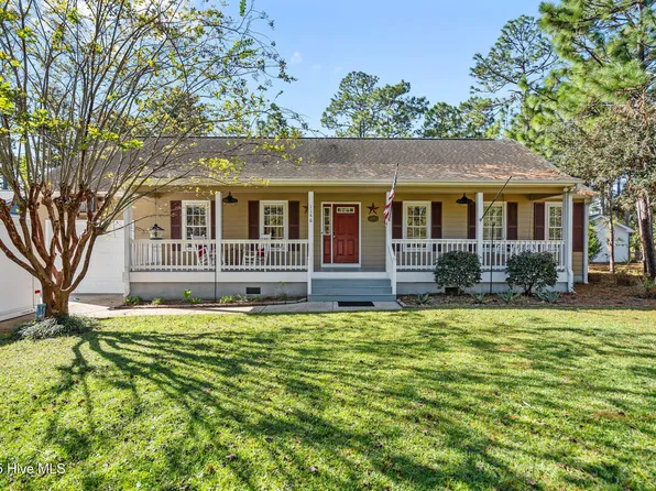 1146 Twin Lakes Drive, Southport, NC 28461