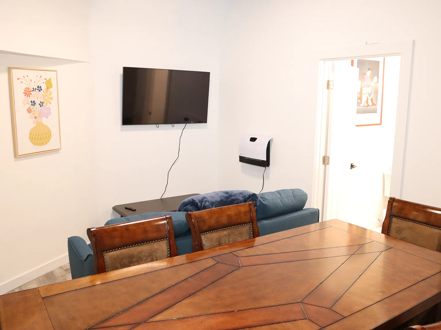 455 Pavonia Ave — Photo 3