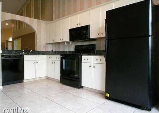 Heather Run at PGA National - Kitchen - TheShattowGroup