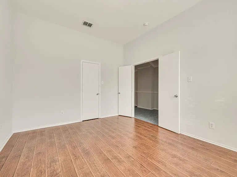 1004 Trickham Dr — Photo 19