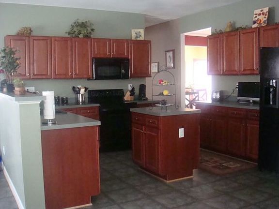 Open Kit with Eat-In and sun Rm