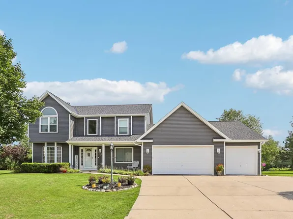 10468 S George DRIVE, Oak Creek, WI 53154
