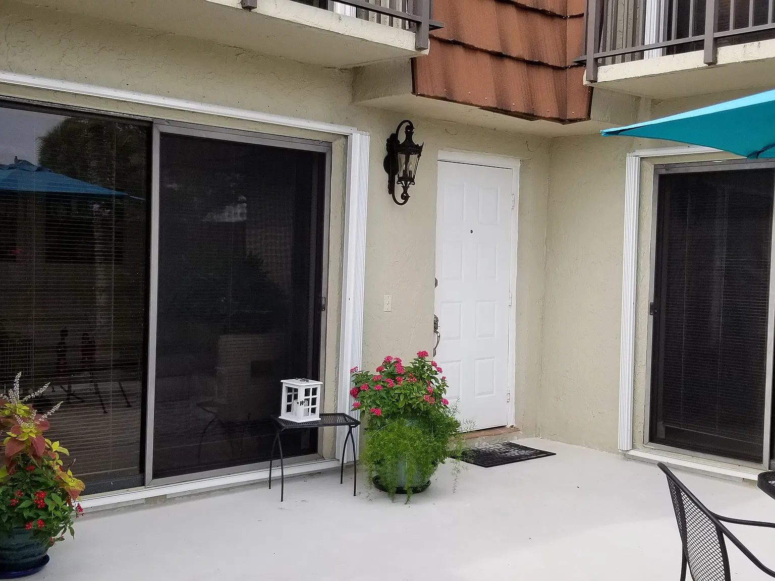 3 bed, 2.5 bath, 1654 sqft, $3,100 — Photo 2