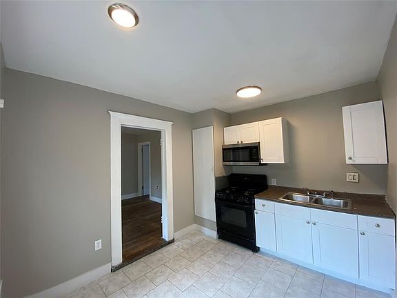 2nd image of 4219 Lamar St #B
