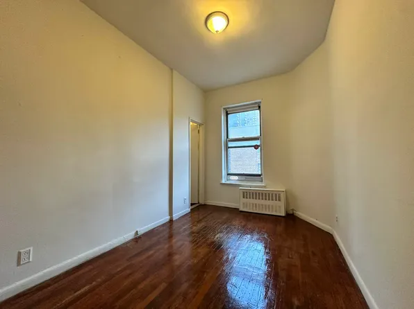 1670 York Avenue image 6 of 11