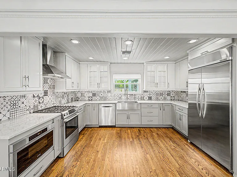 521 W Mariposa St #MAIN — Photo 8
