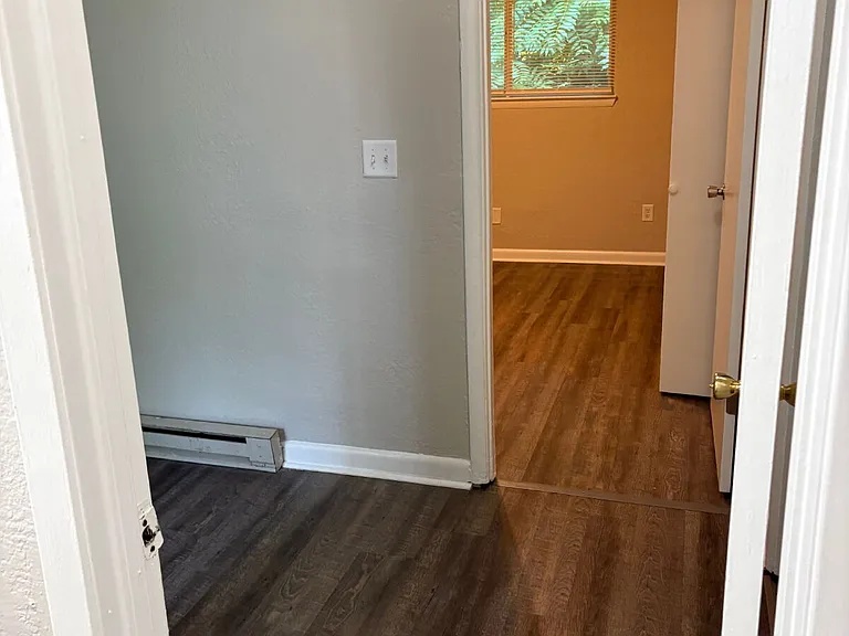 208 Valley View Ave #10 — Photo 46