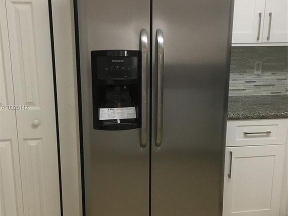 4th image of 10902 NW 83rd St APT 224