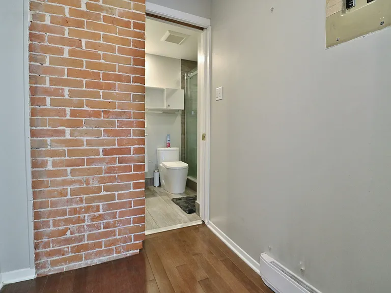 16 Sweetland Ave #3 — Photo 15