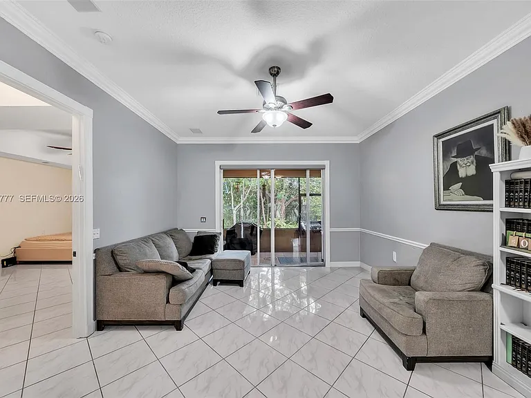 8908 NW 40th St — Photo 21
