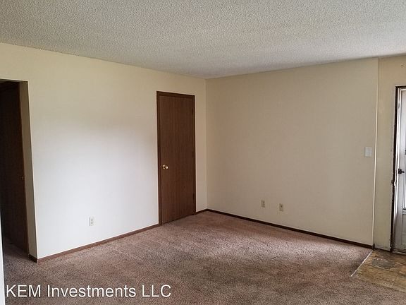 3rd image of 520 S 5th Ave E APT 3