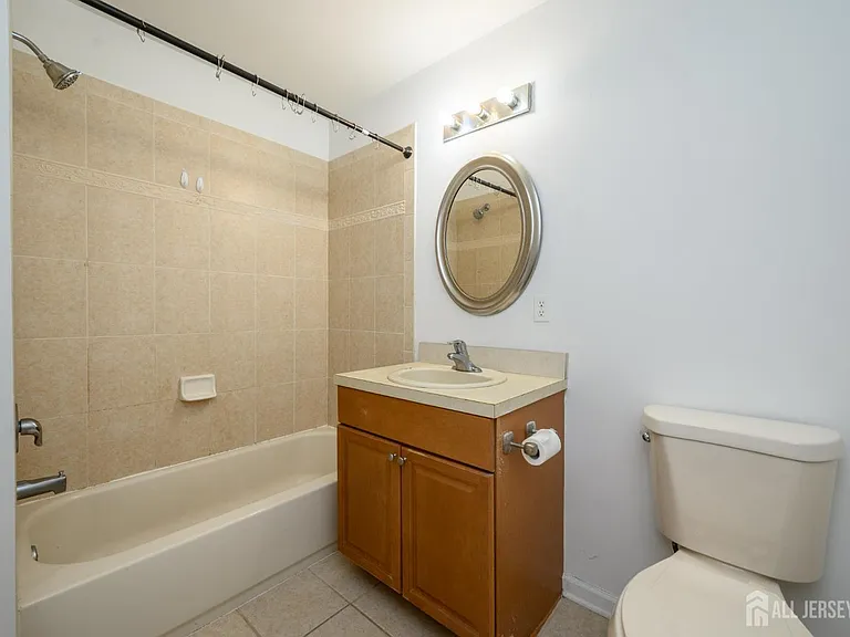 303 Pinelli Dr — Photo 12