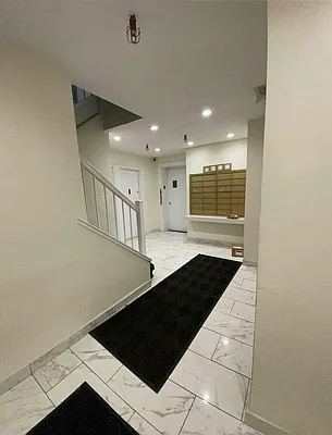 Rented by Compass | media 14