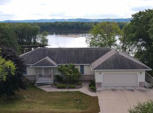 20343 Effigy Mounds Ln, Muscoda, WI 53573