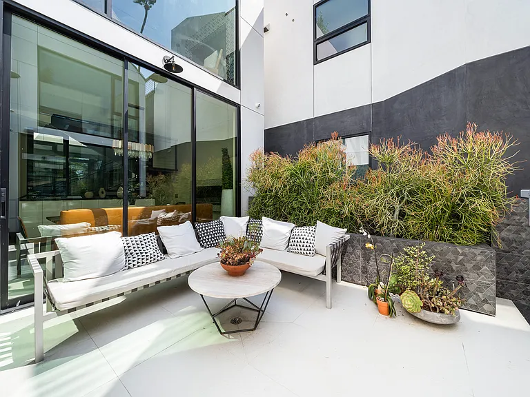 838 California Ave — Photo 58