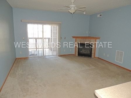 4th image of 460 Kansas Ave Unit 04