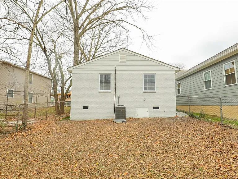 120 Lipscomb St — Photo 29