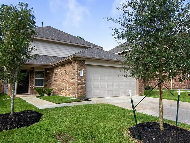 2721 Madison Ct — Photo 3