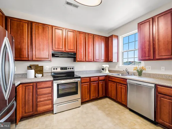 129 58th St SE, Washington, DC 20019