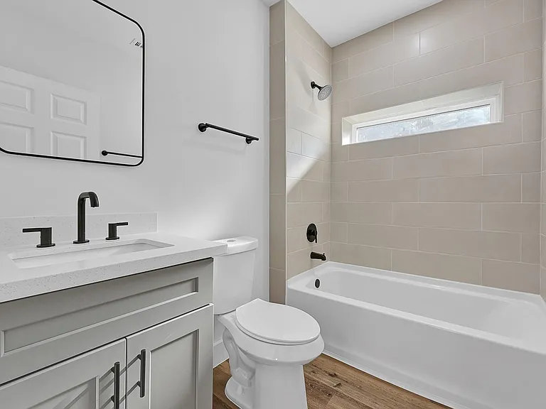 224 Everton St — Photo 15