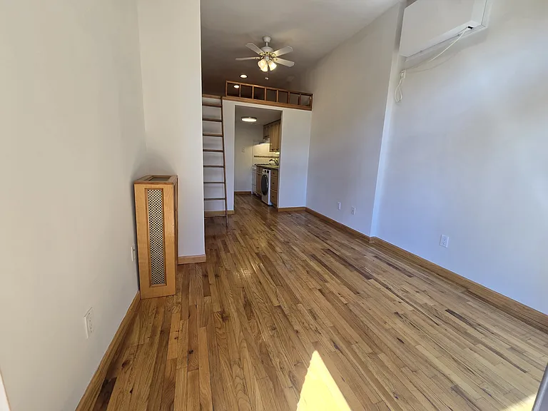 304 W 76th St #4D — Photo 1