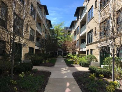 4320 N Clarendon Ave APT 2031, Chicago, IL, 60613
