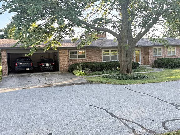 2nd image of 1204 Lorraine Ave