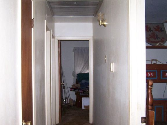 3rd image of 9453 Boxwood Dr