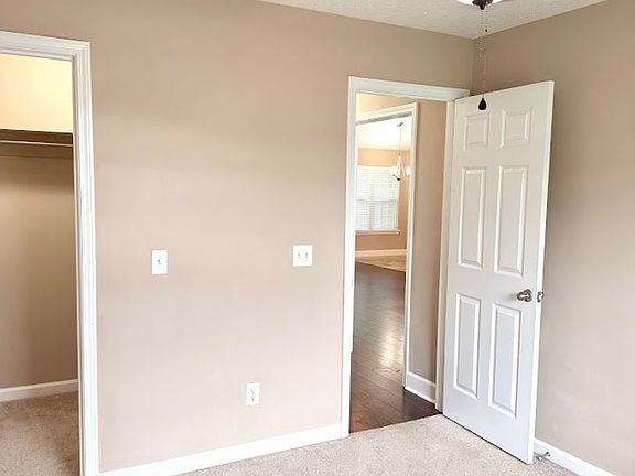 5th image of 264 Daniel Trent Way