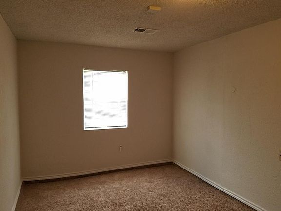 2nd image of 3814 Indian Wells Dr