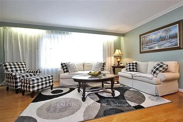 5 bed, $4,980 — Photo 2