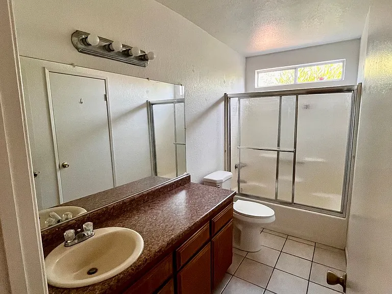 13890 Juniper St — Photo 10