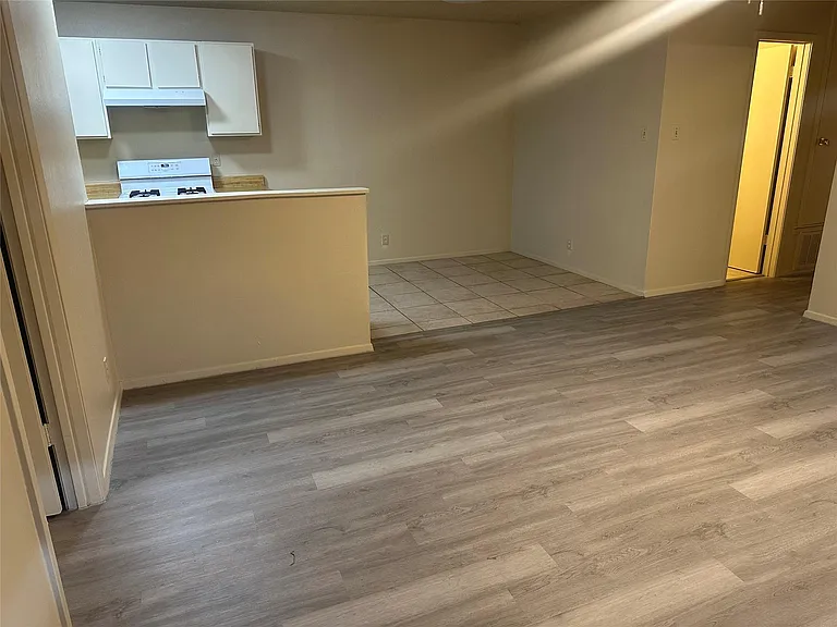2602 S Bagdad Rd #A — Photo 6
