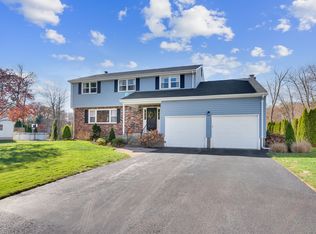 7 Chatham Pl, Cromwell, CT 06416