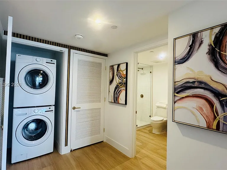 90 NE 32nd St #613 — Photo 10