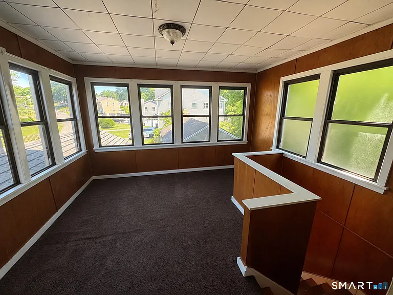 18 Fleetwood Ave — Photo 18