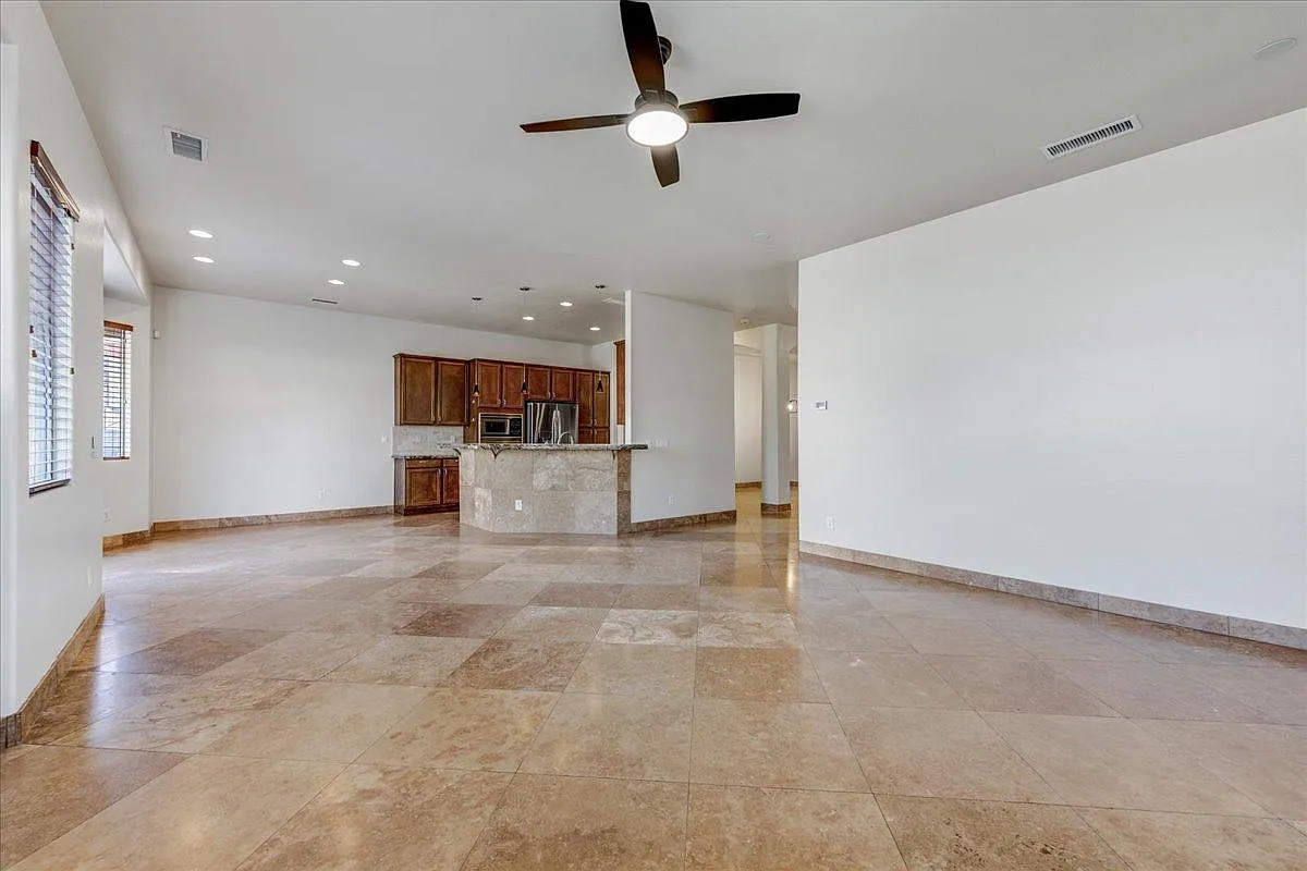 E Kirkland Rd, Phoenix — Photo 2
