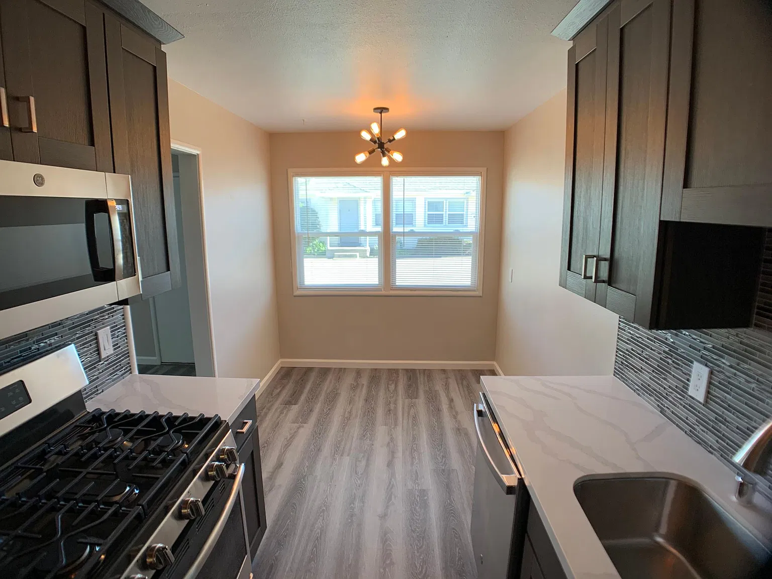 1 bed, 575 sqft, $2,250 — Photo 3