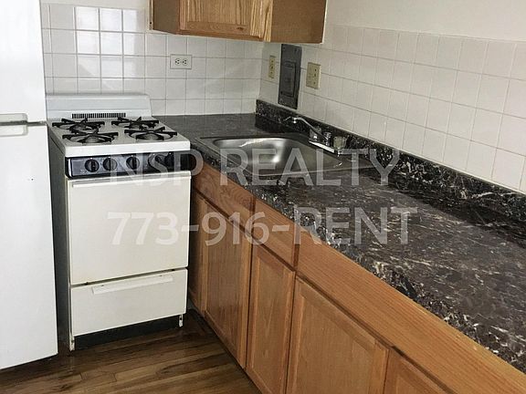 2nd image of 1515 W Morse Ave #6