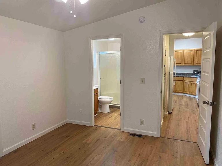 533 Soscol Ave #100 — Photo 4