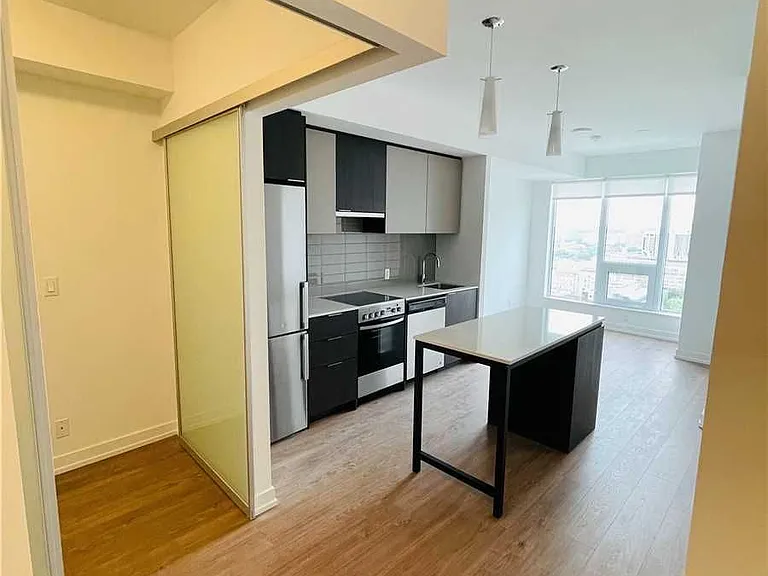 203 College St #2305 — Photo 3
