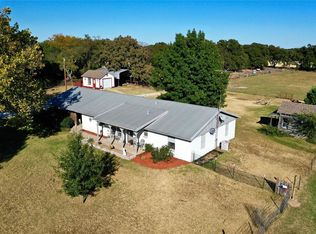 321 Cemetery Rd, Decatur, TX 76234