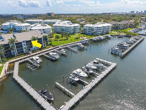 4th image of 543 Bay Colony Dr N