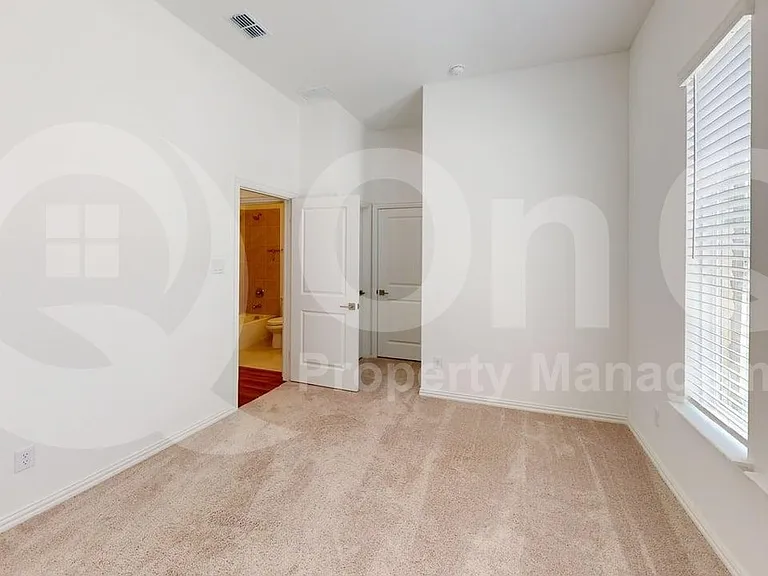 1401 Bonsmara Dr — Photo 15