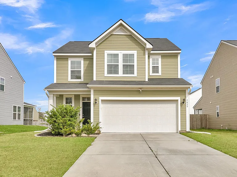 1419 Hermitage Ln — Photo 1