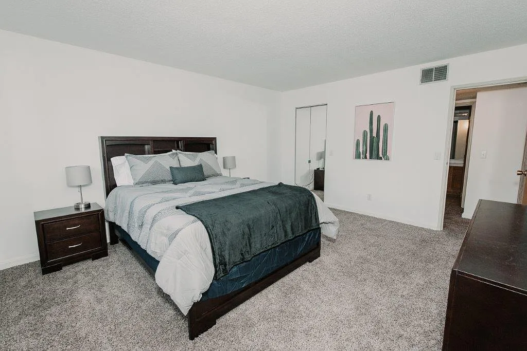 1 bed, 812 sqft, $1,450 — Photo 4