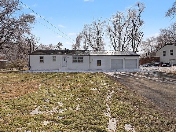 2nd image of 845 Richards Rd