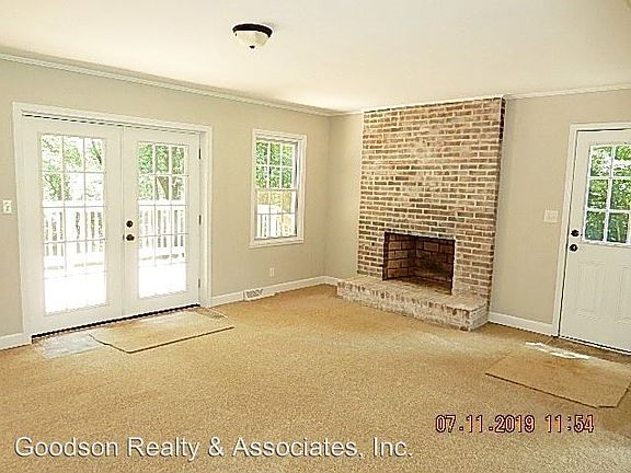 3rd image of 1278 Redding Ln